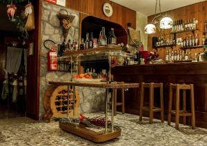 Ο χώρος του lounge ή του μπαρ στο Albergo Capriolo