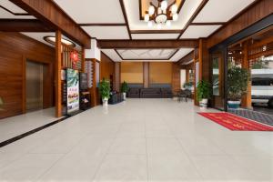Φωτογραφία από το άλμπουμ του Lissen Hotel -5 min to Forest Park East Gate & Tour Tickets-Butler-recommended travel routes σε Zhangjiajie +21 φωτογραφίες