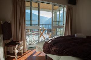 Bed & breakfast – yleisnäkymä tai näkymä vuoristoon majoituspaikasta käsin