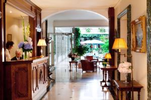 Gallery image of Hotel d'Angleterre in Paris