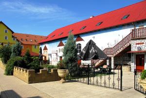 Budova, kde se hotel nachází