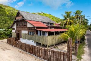 a house on the side of the road at KAZ DIBWA Beach House in Glacis