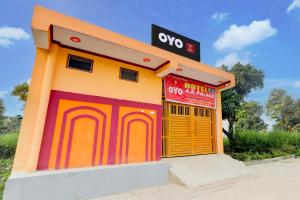 Gallery image of SPOT ON Hotel A R Palace in Bhauli +21 photos