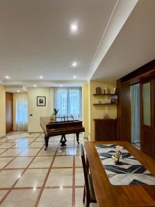 a living room with a pool table in it at Da Francesca guestrooms in Patrica
