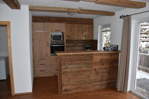 Kuchyňa alebo kuchynka v ubytovaní Ferienhaus Enterberg + 12 fotografií