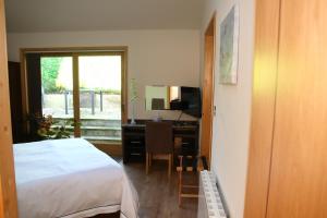 Postel nebo postele na pokoji v ubytování Silvergrove Apartment in E Sussex