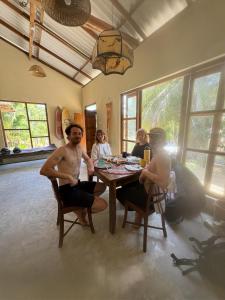 Gallery image of surf rest in Arugam Bay