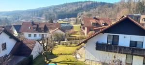 an aerial view of houses in a village at Gemütliches Doppelzimmer mit Balkon in Furth im Wald
