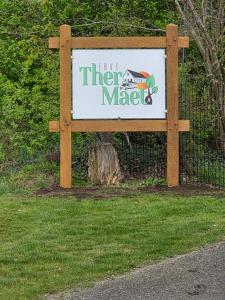 a sign that says have their marker on a fence at Erve Ther Maet in Weerselo