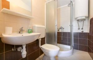 Gallery image of Apartments ANDI in Petrcane