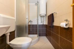 Gallery image of Apartments ANDI in Petrcane +144 photos