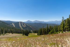 a view of the mountains from the top of a hill at Flying Dutchman #1158 in Keystone