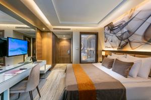 TV/Unterhaltungsangebot in der Unterkunft B Business Hotel & Spa