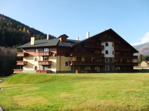 En generel udsigt til bjerge eller udsigt til bjerge taget fra lejligheden