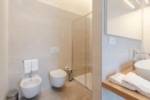 Bilik mandi di AmiRooms Affittacamere