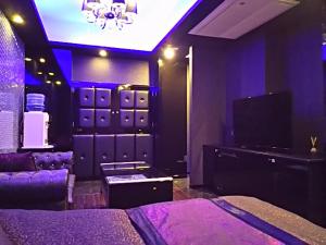 Posezení v ubytování NUDA Toyama + 27 fotografií