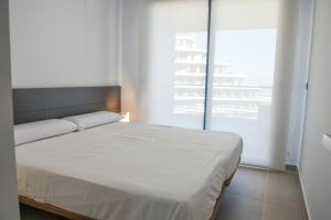 Posteľ alebo postele v izbe v ubytovaní Infinity View by Mar Holidays - Arenales del Sol