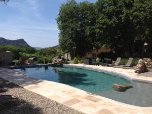 A piscina localizada em Domaine Casa Andria ou nos arredores