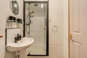 a bathroom with a sink and a shower at 2 Bed in St. Fillans oc-a40242 in Saint Fillans +42 photos