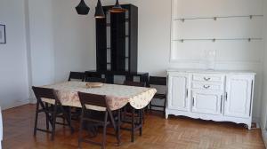 Foto Nice’is asuva majutusasutuse fantastic view ! private bedroom in a family apartment, private bathroom, shared kitchen and living spaces galeriist