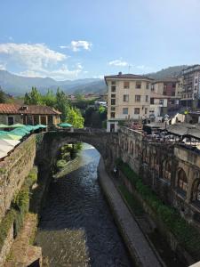 Peisaj natural din apropierea acestui hotel