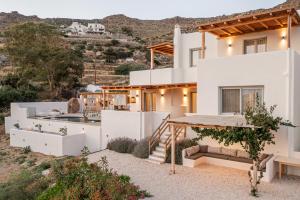 a house with a view of the mountains at Eartha Horizon Villas Naxos in Naxos Chora