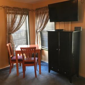 Kuchyň nebo kuchyňský kout v ubytování Moab Beds Xpress Inn