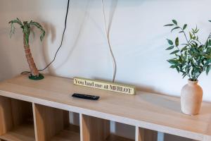 a wooden shelf with a sign that reads you had nice time at marriot at Charming Golf Getaway! River Oaks 19E in Myrtle Beach +12 photos