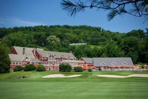 a view of the resort from the golf course at Apres Ski Haven in Quechee