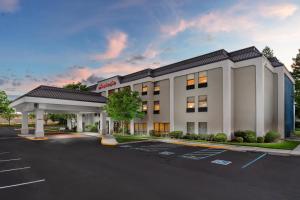 a rendering of a hotel with a parking lot at Hampton Inn Tracy in Tracy