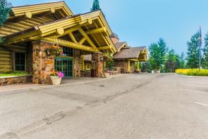 an empty road in front of a building at Single Level Ranch Condo in Elkhorn in Sun Valley