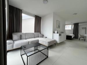 CHATEL - Boutique Suites tesisinde bir oturma alanı
