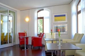 Et sittehjørne på Hotel & Apartments Fürstenhof am Bauhaus