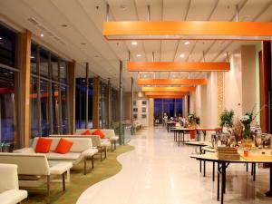 Posezení v ubytování HARRIS Hotel Sentul City Bogor