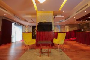 พื้นที่นั่งเล่นของ Star Dahlia Hotel +19 ภาพ