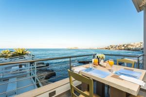 Nápoje v ubytování Cavo Seaside Suites