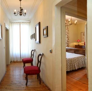A bed or beds in a room at Claudio Appartamenti