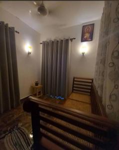 a room with a pasteryasteryasteryasteryasteryasteryasteryasteryasteryasteryastery at Amith Villa in Koggala +4 photos