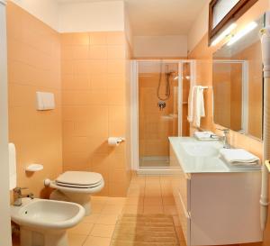 A bathroom at Claudio Appartamenti