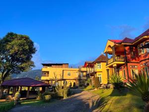 a group of houses with a road in front of them at new pratama in Sampal 2