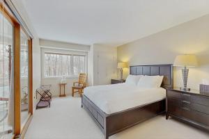 a large bedroom with a large bed and a window at Southface #35 in Warren +46 photos