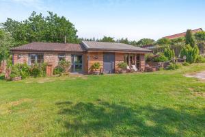 a house with a yard in front of it at 1 Bed in Bream oc-m43316 in Bream