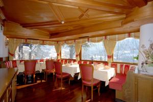 Εστιατόριο ή άλλο μέρος για φαγητό στο Park Hotel Villa Trunka Lunka