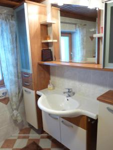 Koupelna v ubytování Gästehaus Brix + 44 fotografií