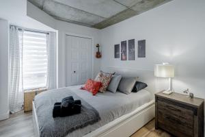 Gallery image of 2CH - ACGymRooftop poolSmart TV in Quebec City
