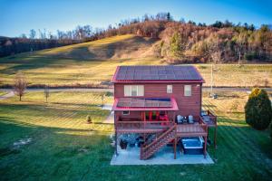 an overhead view of a house with a solar roof at New River Ramble in Todd