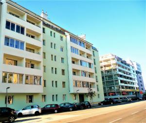Budynek, w którym mieści się apartament
