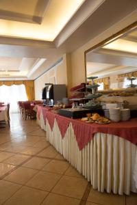 Restaurace v ubytování Hotel Confine