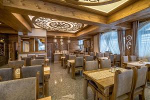 Posedenie v ubytovaní Hotel Górski