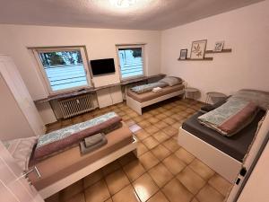 an overhead view of a bedroom with two beds at Hauckwald Apartment 5 in Alzenau